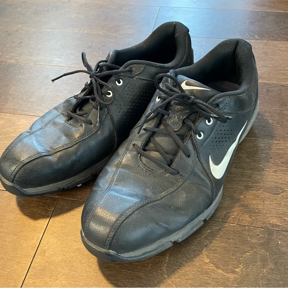 Black Nike Golf shoes